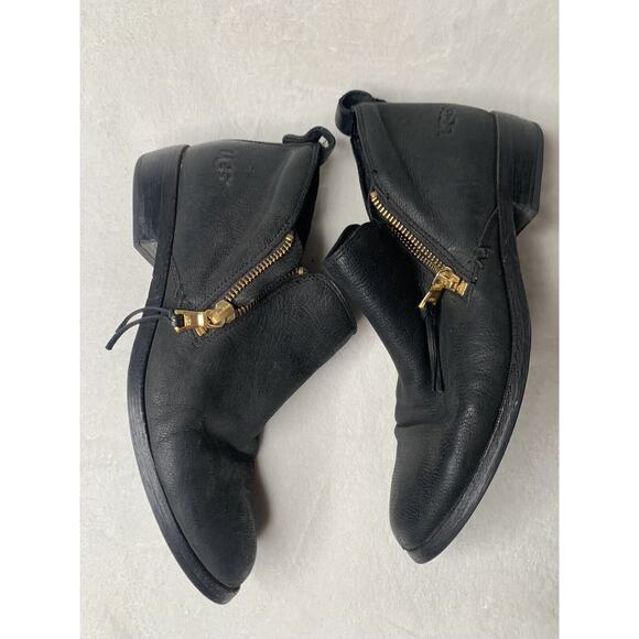 UGG Glee Leather Ankle Bootie Black 7.5- size zip, logo stylish and comfortable - Picture 8 of 10